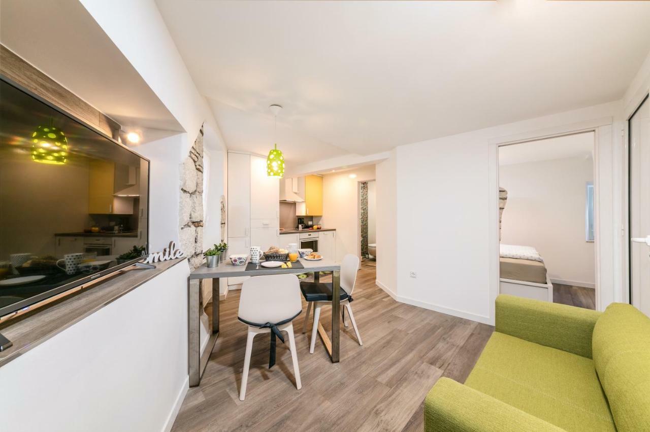 Mariva Downtown Apartment With Free Parking 로비니 외부 사진