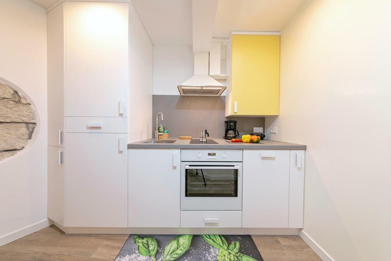 Mariva Downtown Apartment With Free Parking 로비니 외부 사진