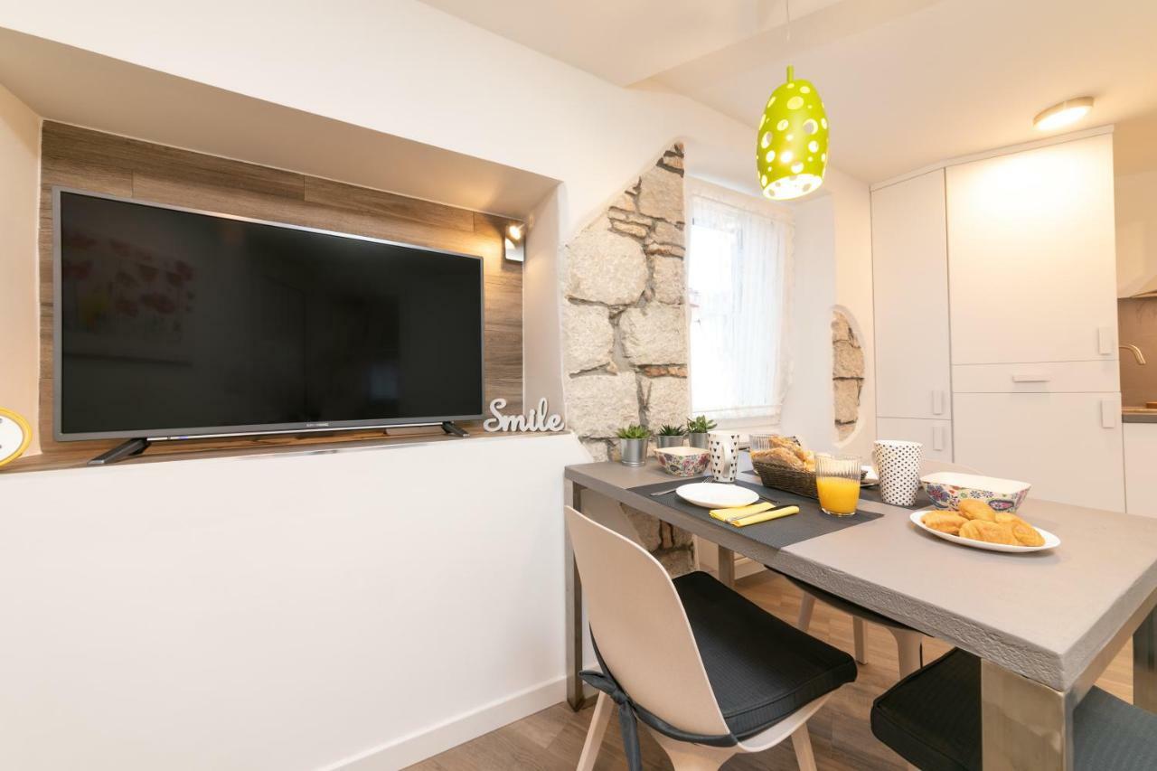 Mariva Downtown Apartment With Free Parking 로비니 외부 사진